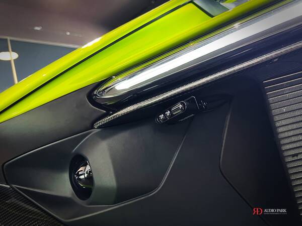 Lamborghini Revuelto 防護罩、測速器、記錄器一次到位 8