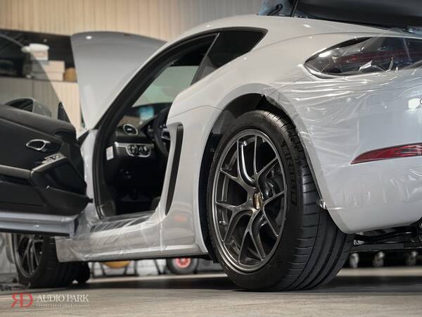 Porsche 718 全車寧靜工程＋iRoad 記錄器＋TMG 防護罩 4