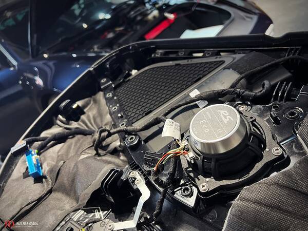 Porsche 911 Turbo S RS 保時捷專用升級套件 4