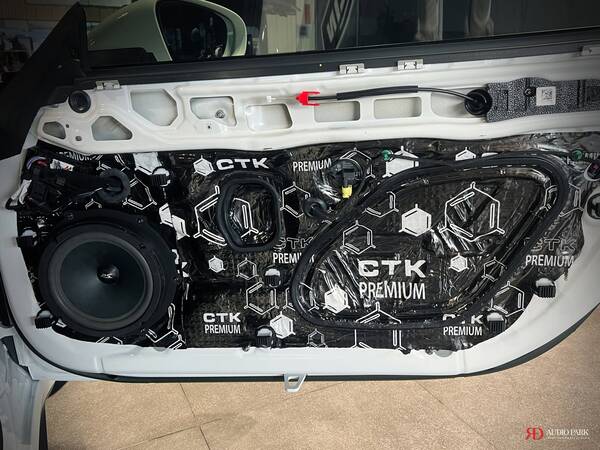 Porsche 992 GT3 RS 保時捷專用喇叭＋CTK＋DSP 7