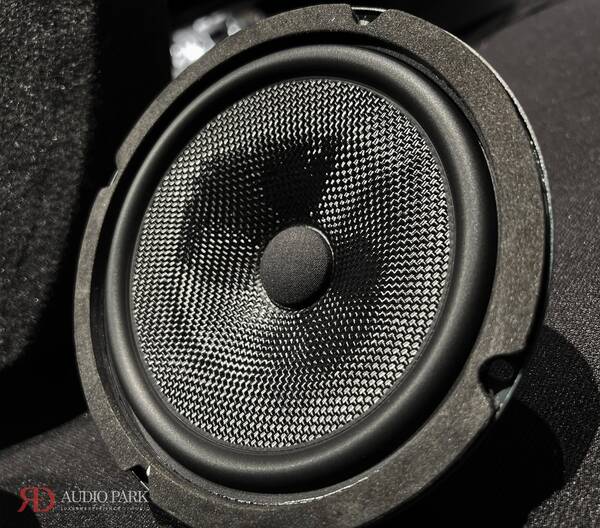 Porsche Cayenne 全車寧靜工程＋RS Audio＋Helix 完整升級 9