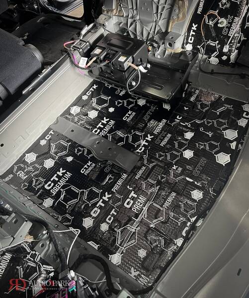 Porsche Cayenne 全車寧靜工程＋RS Audio＋Helix 完整升級 22