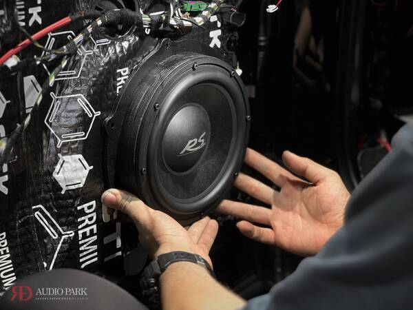 Porsche Cayenne 全車寧靜工程＋RS Audio＋Helix 完整升級 23
