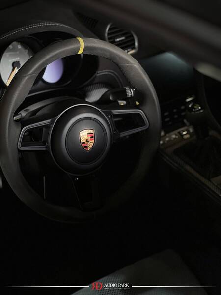 Porsche 718 Cayman GT4 RS 行車三寶 6